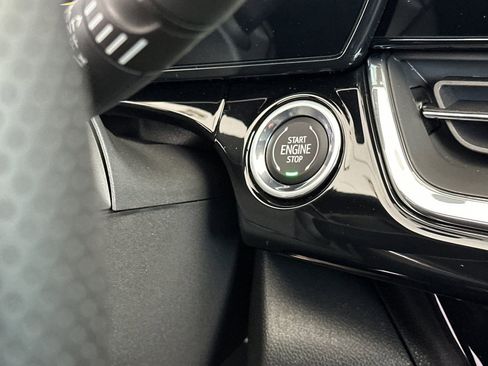 New 2026 Chevrolet Trax RS w/ Driver Confidence Package FWD image 22