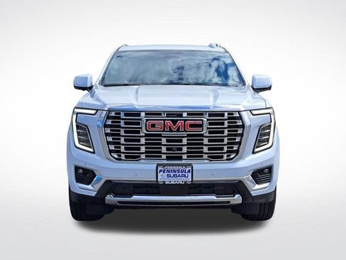Used 2026 GMC Yukon Denali w/ Denali Reserve Package AWD/4WD image 4