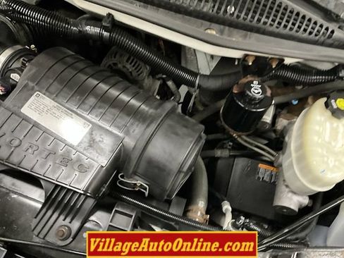 Used 2015 GMC Savana 2500 image 34