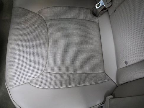 Used 2014 Chrysler 300 C w/ Beats Audio Group image 19