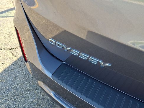 Certified 2025 Honda Odyssey Touring image 31