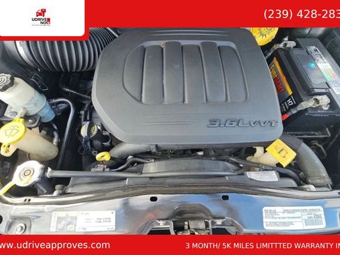 Used 2019 Dodge Grand Caravan SXT FWD image 6