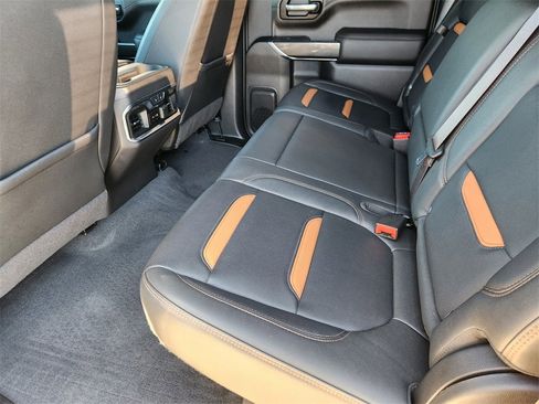 Used 2021 GMC Sierra 1500 AT4 w/ AT4 Preferred Package image 29