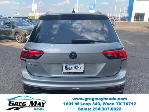 Used 2022 Volkswagen Tiguan S FWD image 4