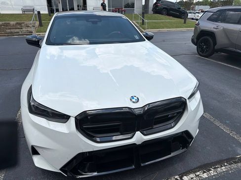 Used 2025 BMW M5 w/ Executive Package AWD/4WD image 10