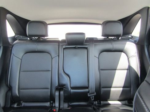 Used 2022 Ford Escape Titanium FWD image 18