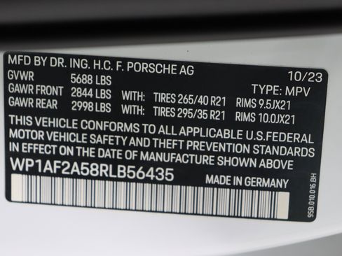 Used 2024 Porsche Macan GTS image 45