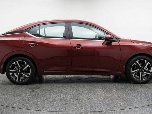 Used 2025 Nissan Sentra SV FWD image 11