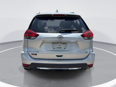 Used 2018 Nissan Rogue SV FWD image 7