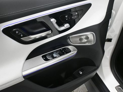 New 2026 Mercedes-Benz GLC 300 image 8