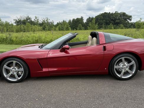 Used 2008 Chevrolet Corvette Coupe w/ Preferred Equipment Group RWD image 7