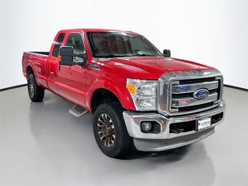 Used 2011 Ford F250 Lariat w/ Lariat Interior Pkg image 3