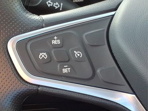 Used 2022 Chevrolet Malibu LT FWD image 25