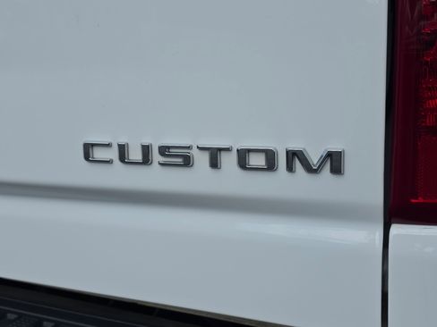 Used 2024 Chevrolet Silverado 2500 Custom w/ Custom Value Package image 9