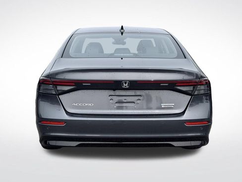 Used 2024 Honda Accord Touring image 6