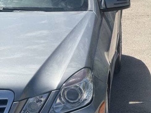 Used 2013 Mercedes-Benz E 350 BlueTEC Sedan image 24