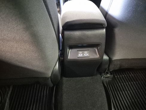 Used 2026 Toyota Corolla LE FWD image 17