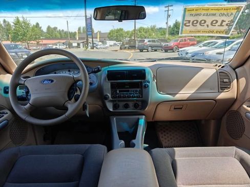 Used 2001 Ford Explorer Sport Trac 2WD image 19