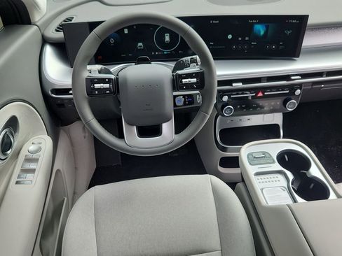 New 2026 Hyundai Ioniq 9 SE AWD/4WD image 8