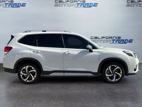 Used 2022 Subaru Forester Touring w/ Popular Package #2 AWD/4WD image 4