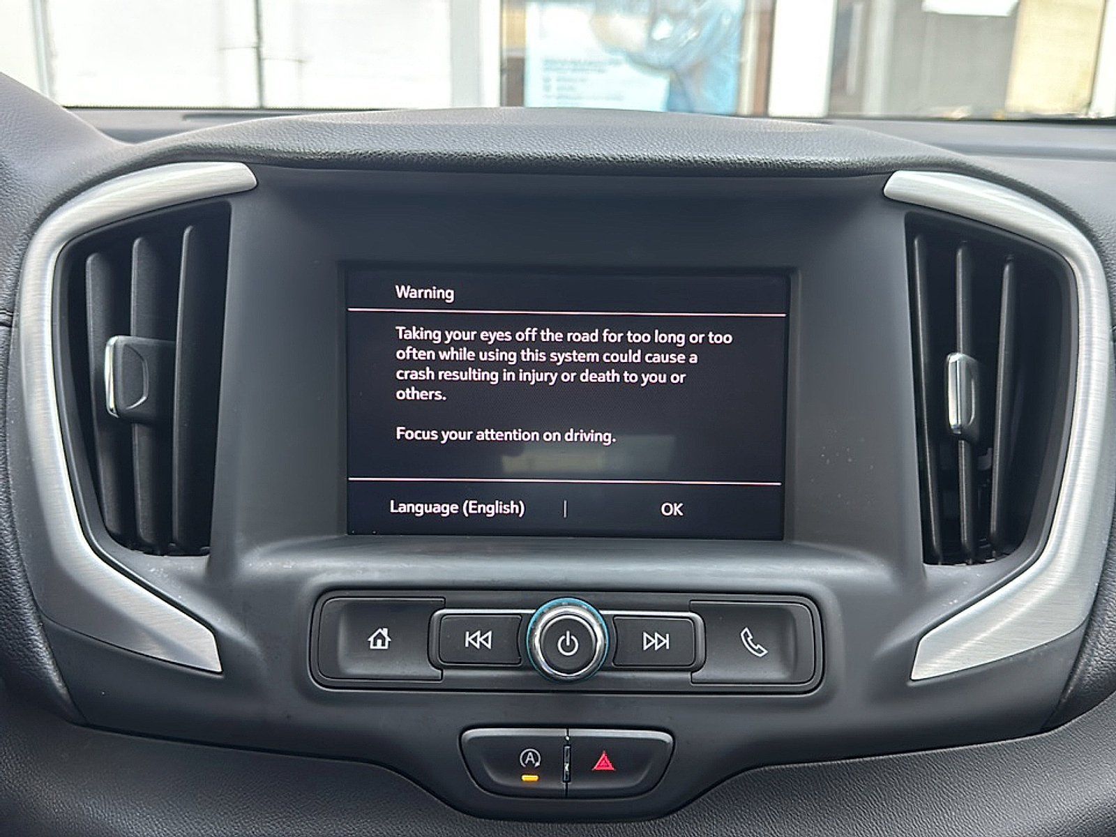Used 2024 GMC Terrain SLE FWD image 32