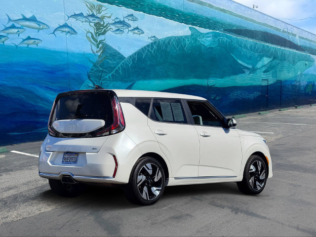 Used 2023 Kia Soul GT-Line FWD image 4