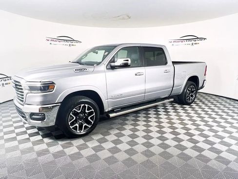 Used 2025 RAM 1500 Laramie AWD/4WD image 4