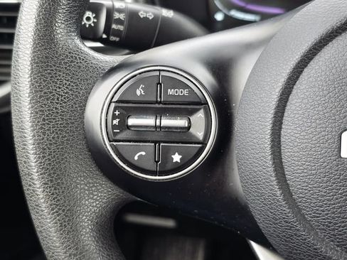 Certified 2023 Kia Soul LX w/ LX Technology Package FWD image 24