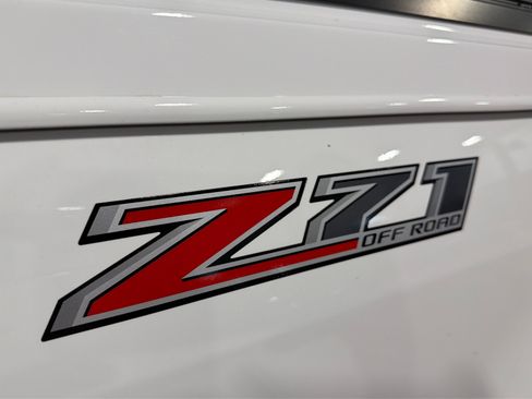 Used 2017 Chevrolet Colorado Z71 AWD/4WD image 44