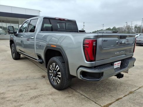 Used 2025 GMC Sierra 2500 Denali Ultimate image 5