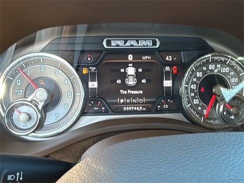 Certified 2019 RAM 1500 Limited image 27