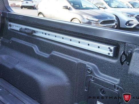 Used 2025 Ford Maverick Lariat w/ Black Appearance Package image 13