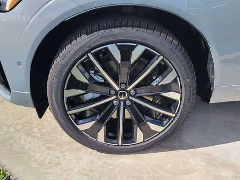 New 2026 Volvo XC60 T8 Ultra w/ Protection Package Premier AWD/4WD image 2