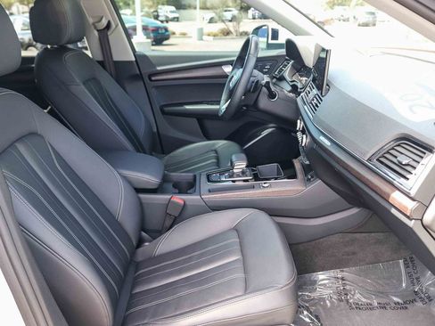Certified 2023 Audi Q5 Premium w/ Convenience Package AWD/4WD image 18