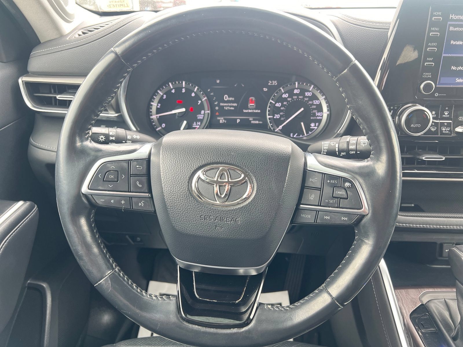 Used 2021 Toyota Highlander Limited AWD/4WD image 17