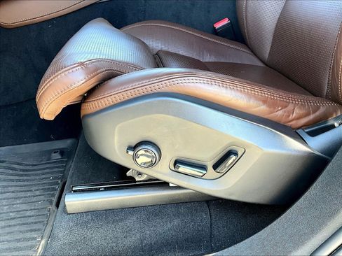 Used 2024 Volvo XC90 B6 Ultimate w/ Protection Package Premier AWD/4WD image 37