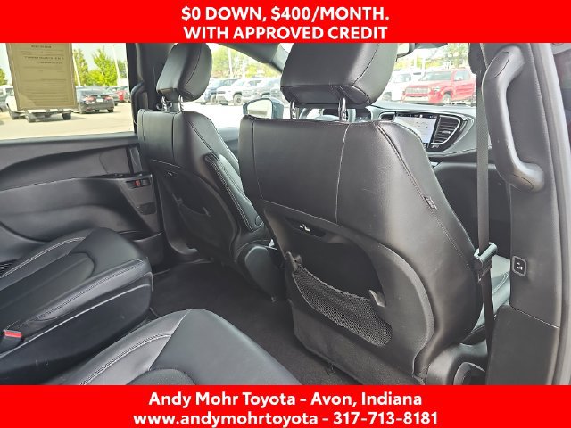 Used 2024 Chrysler Pacifica Limited FWD image 33