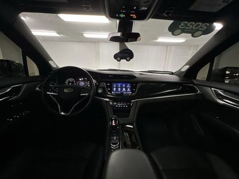 Certified 2023 Cadillac XT6 Premium Luxury AWD/4WD image 21