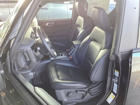 New 2025 Ford Bronco Badlands image 28