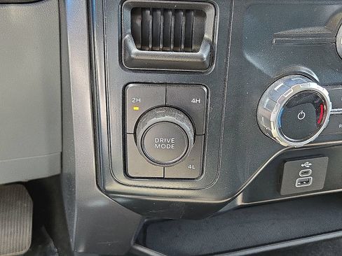 Used 2025 Ford F150 XLT w/ Equipment Group 301A Standard AWD/4WD image 29
