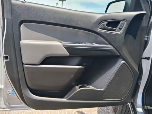Used 2019 GMC Canyon 2WD Crew Cab w/ Convenience Package image 16
