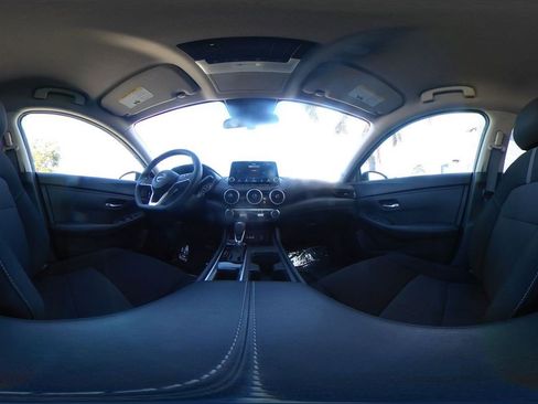 Used 2025 Nissan Sentra SV FWD image 41