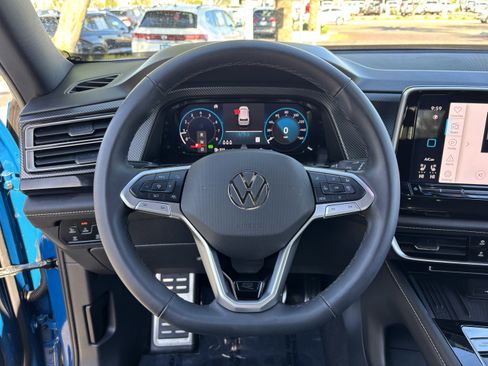 Certified 2025 Volkswagen Atlas Cross Sport SEL Premium R-Line image 24