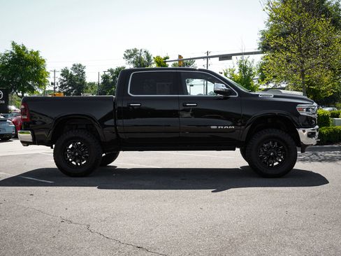 Used 2019 RAM 1500 Limited AWD/4WD image 12