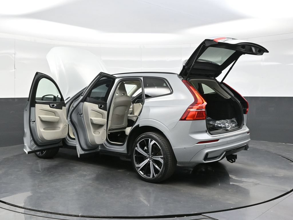 Used 2025 Volvo XC60 T8 Ultra w/ Protection Package Premier AWD/4WD image 47