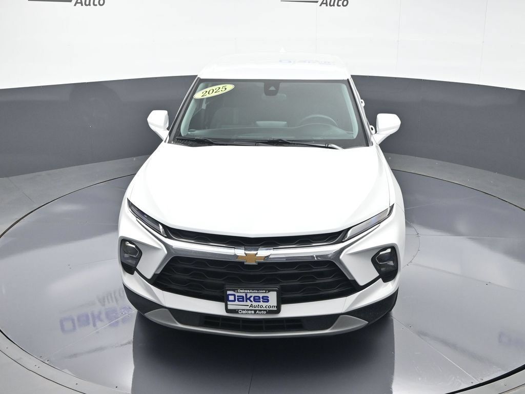 Used 2025 Chevrolet Blazer LT AWD/4WD image 47