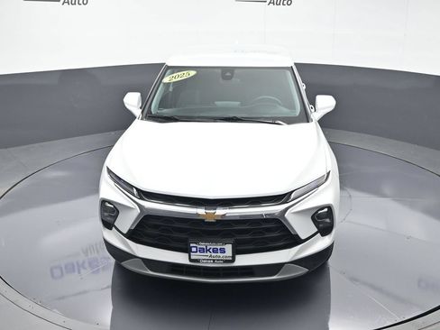 Used 2025 Chevrolet Blazer LT AWD/4WD image 47