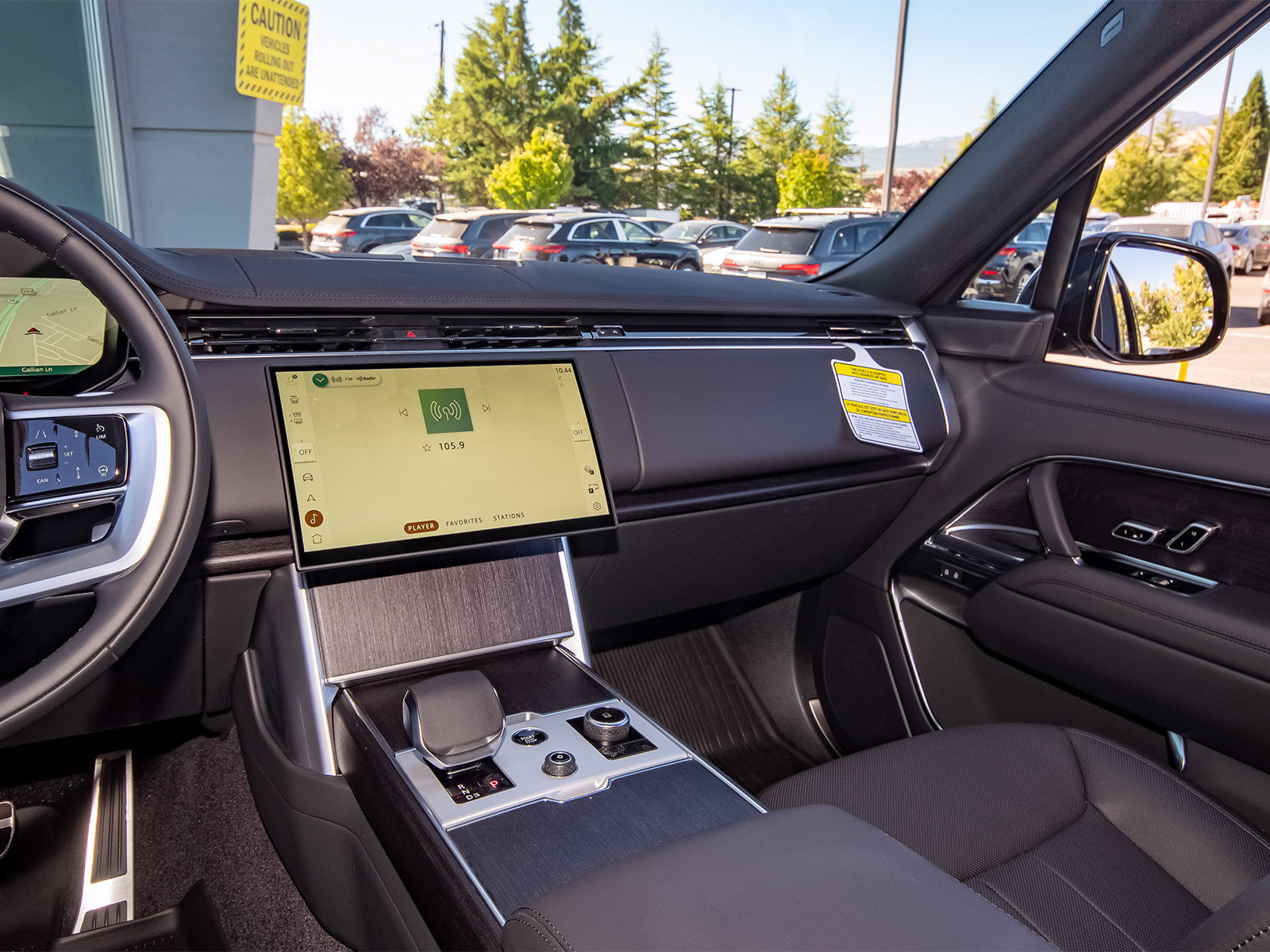 New 2027 Land Rover Range Rover SE AWD/4WD image 24