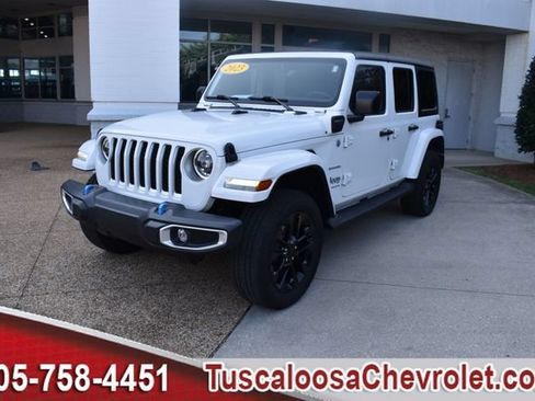 Used 2023 Jeep Wrangler Unlimited Sahara w/ Cold Weather Group AWD/4WD image 5