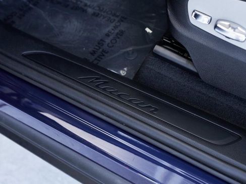 Used 2024 Porsche Macan image 9